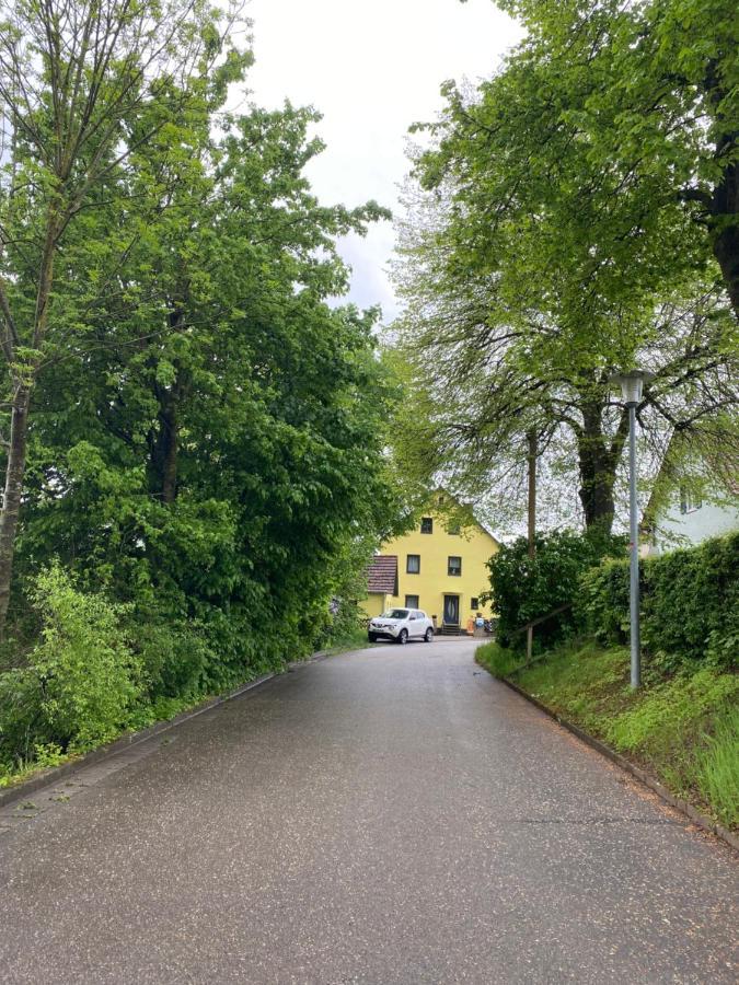 Ferienwohnung Zur Roni Treuchtlingen Bagian luar foto